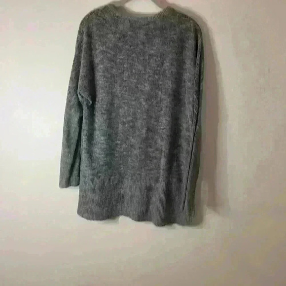 Piper &Taylor grey high / low sweater - Picture 2 of 6